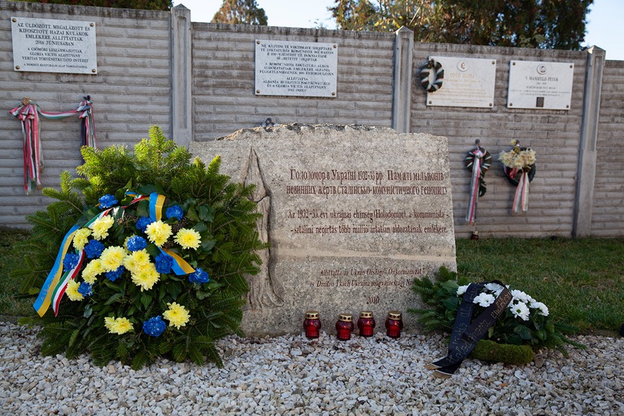 Holodomor memorial — Gloria Victis, Csömör